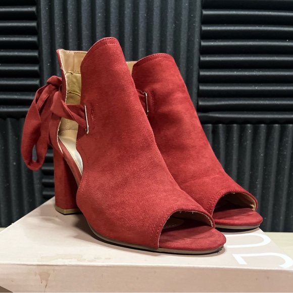 Heeled Suede Sandals - Picture 1 of 10